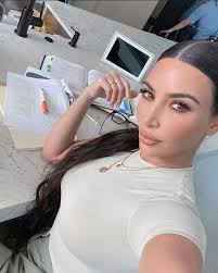 She sat right beside me at the exam!!! 1:43 5G tmz_tv a IMZ BREAKING NEWS  ΚιΜ KARDASHIAN FAILS THE CALIFORNIA BAR EXAM 905 138 6 tmz_tv BREAKING: Kim  Kardashian will for sure "