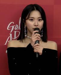 For jyp entertainment's twice, by once. Chaengzone On Twitter Her New Hair Cut She Looks So Cute With Short Hair I M Ahhhhh Twice Chaeyoung