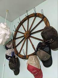 Wagon Wheel Hat Holder Wagon Wheel Diy Hat Rack Hat Rack