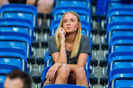 €8.00m* feb 2, 1995 in żnin, poland. Karol Linetty Z Piekna Partnerka Sport