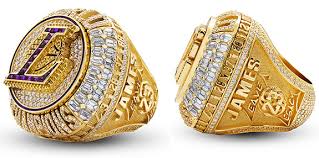 'jordan 'bulls championship replica rings set and 'ko'be 'br'yant 2016 retirement commemorative ring with lakers 2000 2001 2002 2009 2010 championship replica rings gold. Set With 804 Gems La Lakers Championship Rings Are The Most Elaborate In Nba History Royal Fine Jewelers