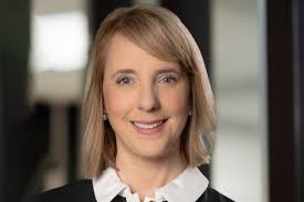 Bank OZK Hires Andrea Chomakos as Chief Fiduciary Officer (Movers & Shakers)