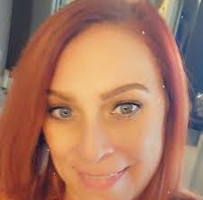 Amy Hoage's Instagram, Twitter & Facebook