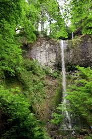 Calm wind becoming west southwest 5 to 9 mph in the afternoon. The Trail Of Ten Falls In Oregon S Silver Falls State Park Erika S Travels