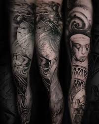 Tattoo artists at this company specialize in different styles of tattoos such as classic. Lokub La Tattuu Tattlas Com Bali Tattoo Guide