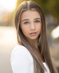 manifesting …. 🎬 * * #headshot #hollywoodnorth #yvrshoots #teenactress  #vancouverteenactor #yvr #industrykids #canadianactor #bcfilm  #bcfilmindustry #theleblancway #vancouverfilm #vancouverheadshots #casting  #londonaveryrobertson #vancouveractor ...