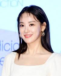 𝓢𝓸𝓮𝓭𝓲𝓻𝓳𝓪, Liora. (@swtsaddict)