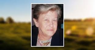 Elizabeth Mcelroy's Instagram, Twitter & Facebook