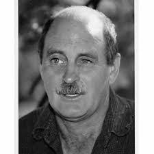 Hugh Currie's Instagram, Twitter & Facebook