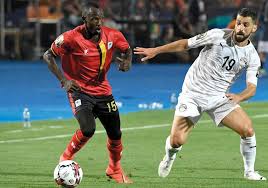 أظهرت المسحة الطبية التي أجراها منتخب مصر للشباب المتواجد في تونس حاليًا إصابة 17 لاعبًا من صفوفه بفيروس كورونا الجديد (كوفيد المنتخب المصري للشباب يستعد لخوض غمار بطولة شمال أفريقيا للشباب المؤهلة لأمم أفريقيا لنفس الفئة العُمرية، ويبدو. Ø¹Ø¨Ø¯Ø§Ù„Ù„Ù‡ Ø§Ù„Ø³Ø¹ÙŠØ¯ Ø§Ù„Ù…Ø³Ø¤ÙˆÙ„ Ø§Ù„Ù…Ø¨Ø§Ø´Ø± Ø¹Ù† Ù…Ø´ÙƒÙ„Ø© Ù…Ù†ØªØ®Ø¨ Ù…ØµØ± ÙˆØµÙ„Ø§Ø­ Ø±ÙŠØ§Ø¶Ø© Ø¹Ø±Ø¨ÙŠØ© ÙˆØ¯ÙˆÙ„ÙŠØ© Ø§Ù„Ø¥Ù…Ø§Ø±Ø§Øª Ø§Ù„ÙŠÙˆÙ…