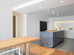 Comment Bien Amenager Une Grande Piece De Vie Par Morgane Verdonck Domozoom Com Luminaires Salle A Manger Salle A Manger Cuisine Amenagement Cuisine
