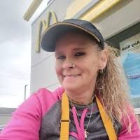 40+ "Shelly Bloom" profiles