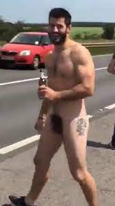 Cmnm/public: Muscle hairy man naked in public… ThisVid.com