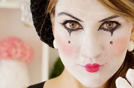 Pantomime Schminken Ideen Fur Effektvolles Halloween Make Up Pantomime Karneval Und Halloween