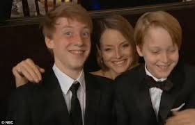 While some sources say that. Is Mel Gibson The Biological Father Of Jodie Foster S Children Video Celeb Dirty Laundry