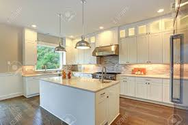 white shaker cabinets paired