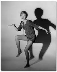 Hayley Mills In A Promotional Photo For Peter Pan 1969 Mills Made Her West End Debut As The Character In 1 Think Happy Thoughts English Actresses Peter Pan