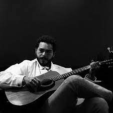 His music journey began when he started playing guitar and auditioned for the band crown the empire back in 2010. Pin By Leah Germinara On Post Malone Post Malone Wallpaper Post Malone Quotes Post Malone