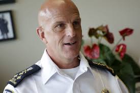 Après 38 ans de loyaux services, c'est maintenant l'heure de la retraite  pour le directeur du SPS, Danny McConnell. Merci et bonne chance dans cette  nouvelle aventure! « Je suis un gars