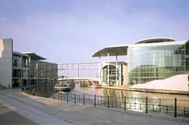 An diesem montag wurde der erste von drei gigantischen bundesbauten eröffnet: Bauwelt Offentliche Raume Zwischen Reichstag Paul Lobe Haus Und Marie Elisabeth Luders Haus