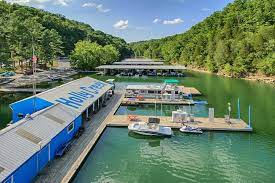 Well kept houseboat located at cypress bay marina near paris landing state park in tennessee. Holly Creek Resort Marina Updated 2021 Prices Campground Reviews Celina Tn Tripadvisor