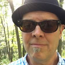 Stream Vinnie Accardi music