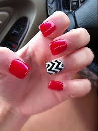 Black And Red Acrylic Nails Ideas Chevron Chevronnails Acrylic Acrylicnails Nails Cute Black White Red Rednails Artistic Design Holiday Nails Nails Pretty Nails Glitter