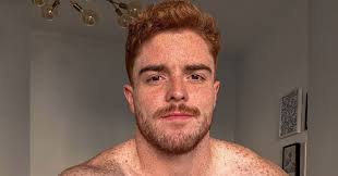 Baywatch Beef + Super-Hero Vibes + More Eye Candy