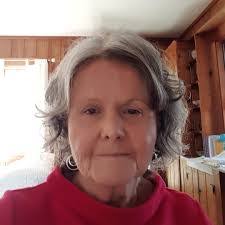 Danna Carroll's Instagram, Twitter & Facebook