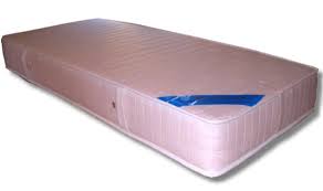 Dank großzügiger liegefläche profitiert sogar eine dreiköpfige familie von einer. Water Viskose Matratze Von 160 X 190 Bis 160 X 220