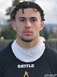 Dorian Thomas's Instagram, Twitter & Facebook