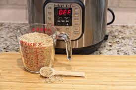 Chef eric theiss prepares perfectly fluffy, fresh brown rice in the power pressure cooker xl. How To Cook Brown Rice In A Pressure Cooker Miss Vickie