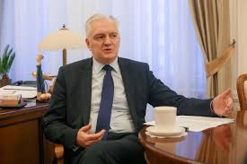 Minister jarosław gowin jest przekonany o słuszności podejmowanych przez siebie decyzji. Gowin Zbyt Szybki Wzrost Placy Minimalnej Trudny Do Udzwigniecia Dla Wielu Firm Puls Biznesu Pb Pl
