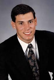 Paul Efaw's Instagram, Twitter & Facebook