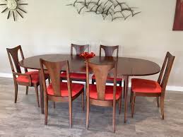 Mid Century Modern Broyhill Dining Set Refinished By Revive Modern Mid 20th Century Furniture Midcentury Modern Dining Table Mid Century Modern House