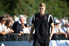 Traditionelle kleidung macht jeden teil der verschiedenen ländern zu etwas besonderem. Juventus Turin Entwarnung Bei Matthijs De Ligt Op Erst Nach Der Saison