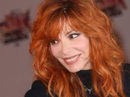 « histoires de », le nouveau best of de mylène farmer. Liedtext Mylene Farmer De
