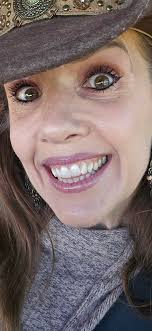 Question for my Vegas peeps! Can anyone recommend a very very very gentle  dentist? An acquaintance has some pretty severe dental issues, but is  hesitant to see a dentist because they are