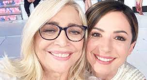 Vetrina e top of vj. Andrea Delogu Si Racconta Dalla Dislessia All Amore Per Francesco Montanari