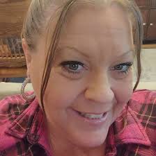 Can't believe Christmas is 5 days away. Favorite thing about the holidays,  GO 🎄☃️