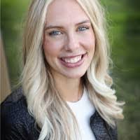 Allison Roe's Instagram, Twitter & Facebook