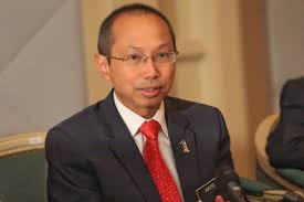 Tan sri abdul wahid omar, 57, is currently the chairman of bursa malaysia berhad and universiti kebangsaan malaysia (ukm). As Criticism Mounts Against New Stimulus Former Minister Lauds Attempt To Keep Deficit Low Malaysia Malay Mail