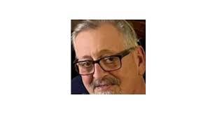 Lindsey Benedict's Instagram, Twitter & Facebook