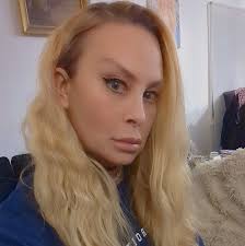 I am Having a miscarriage…and bc of my very narcissistic parents I am now 