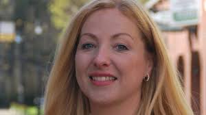 Caniatáu i orymdaith annibyniaeth Wrecsam fynd yn ei flaen