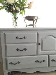 Annie Sloan Chalk Paint Tips I Learned Annie Sloan Painted Furniture Annie Sloan Chalk Paint Furniture Grey Painted Furniture Annie Sloan