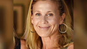 Meredith Bergman's Instagram, Twitter & Facebook