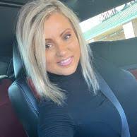 Iris Cobb's Instagram, Twitter & Facebook