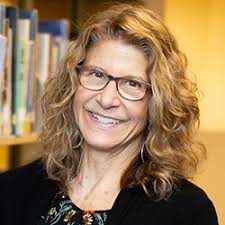 FCC honors iSchool's Cindy Aden for work to expand broadband access