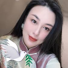 Zhenhui Wu updated her profile picture.